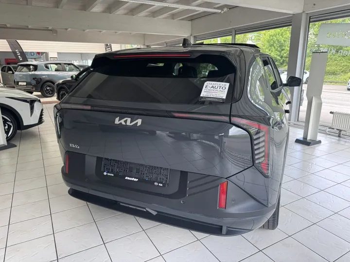 Kia EV4