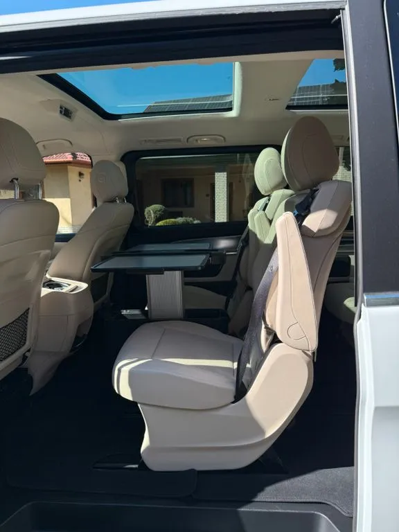 Mercedes-Benz V 250
