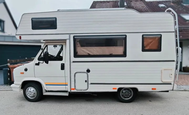 Peugeot J5