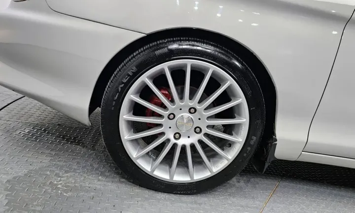 Hyundai Tiburon
