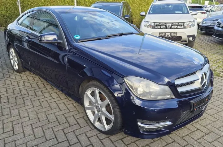 Mercedes-Benz C 220