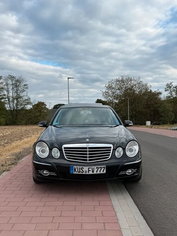 Mercedes-Benz E 320