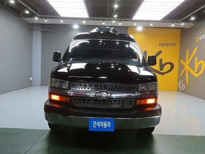 Chevrolet Express Van