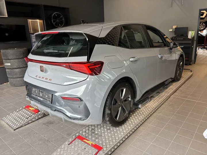 Cupra Born