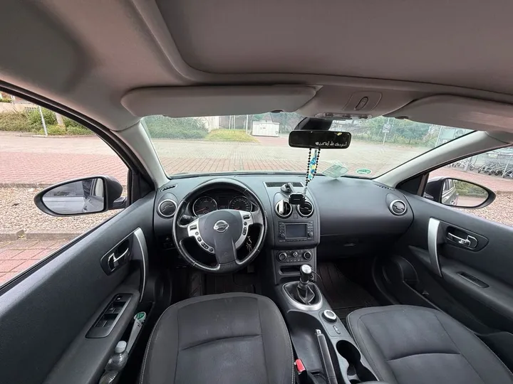 Nissan Qashqai+2