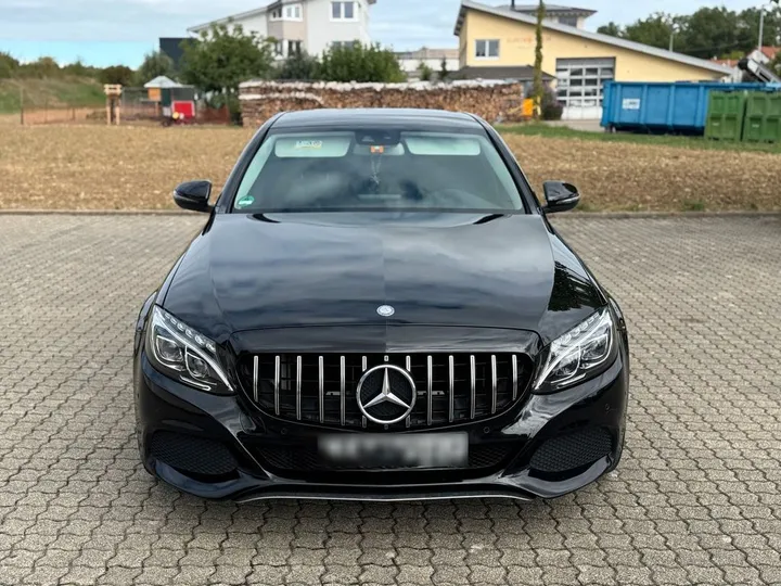 Mercedes-Benz C 180