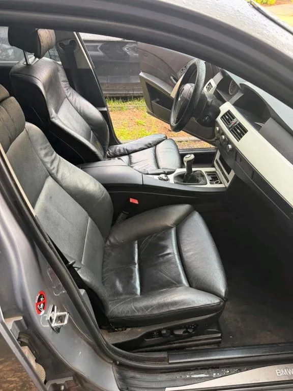 BMW 525