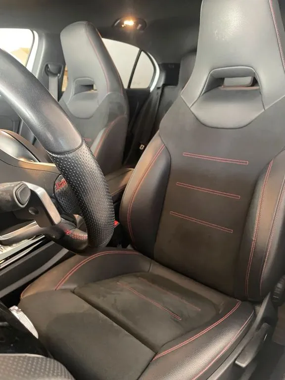 Mercedes-Benz A 220