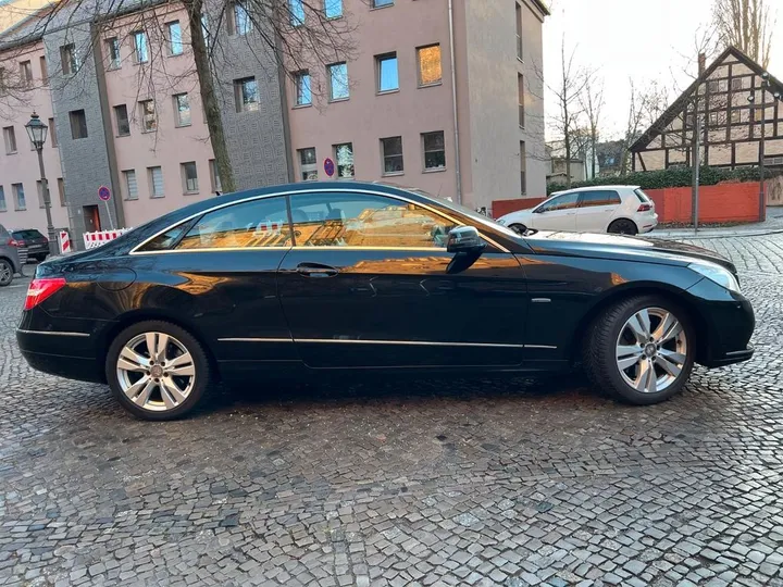 Mercedes-Benz E 250