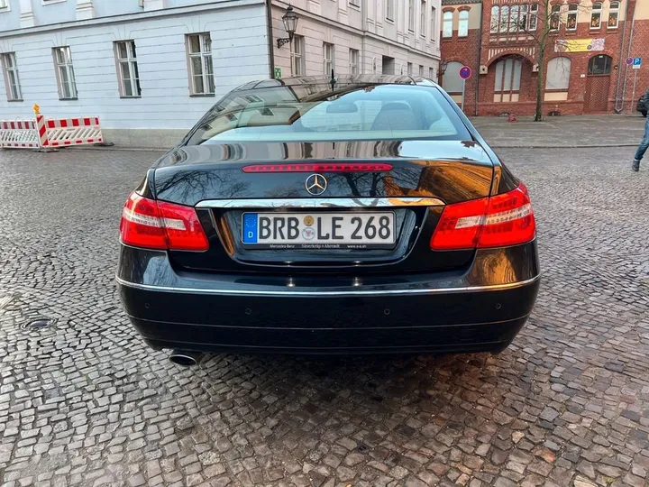 Mercedes-Benz E 250