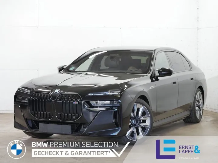 BMW i7