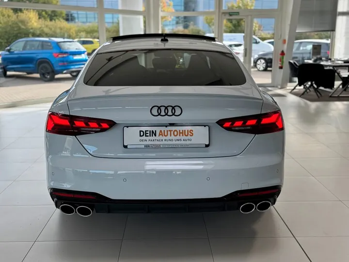 Audi S5
