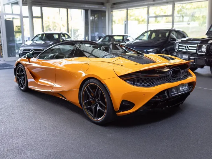 McLaren 750S