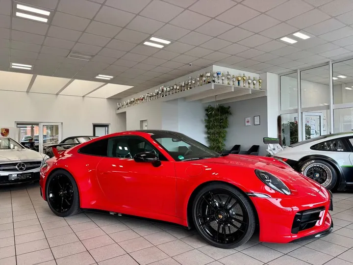 Porsche 992