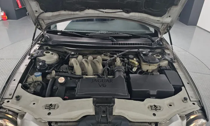 Jaguar X-TYPE