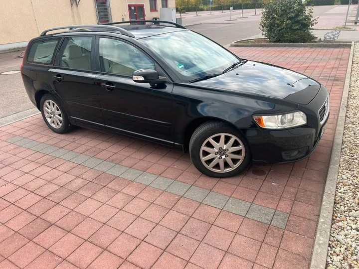 Volvo V50