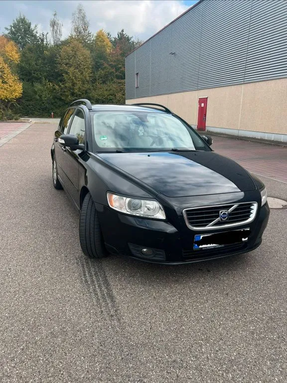 Volvo V50