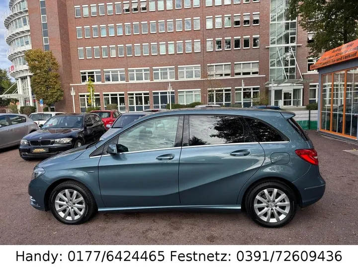 Mercedes-Benz B 200