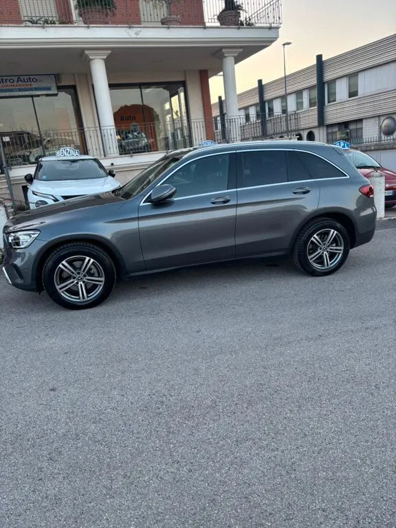 Mercedes-Benz GLC 220