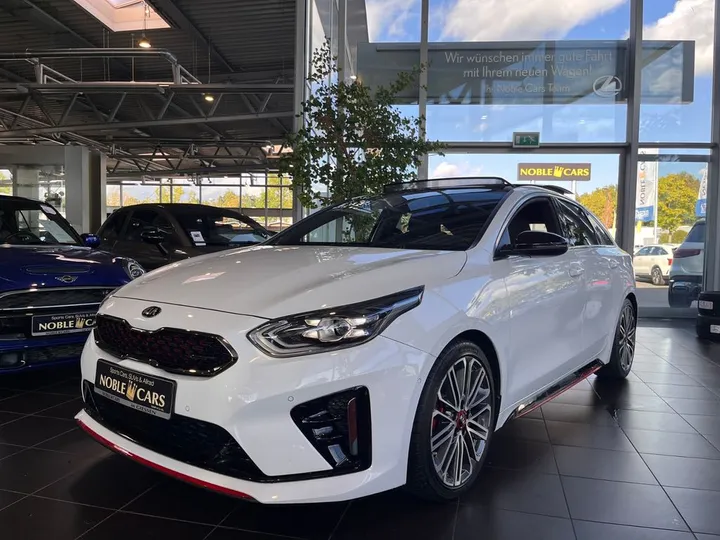 Kia pro cee'd / ProCeed