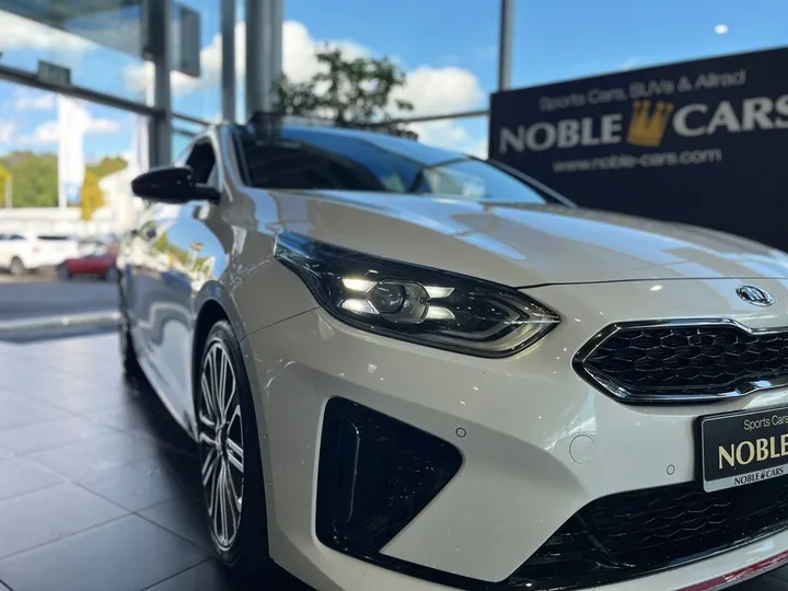 Kia pro cee'd / ProCeed