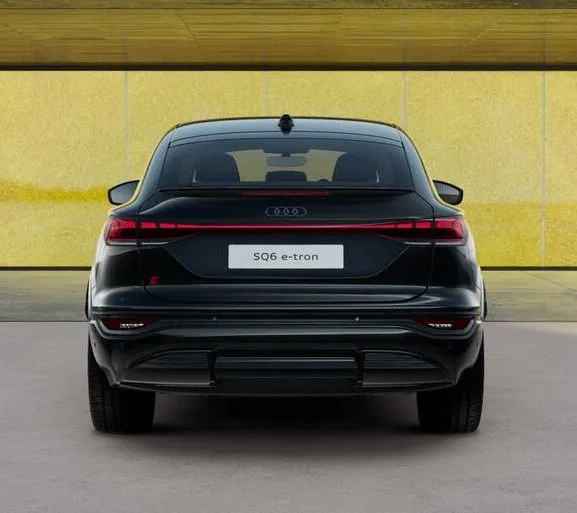 Audi SQ6 e-tron