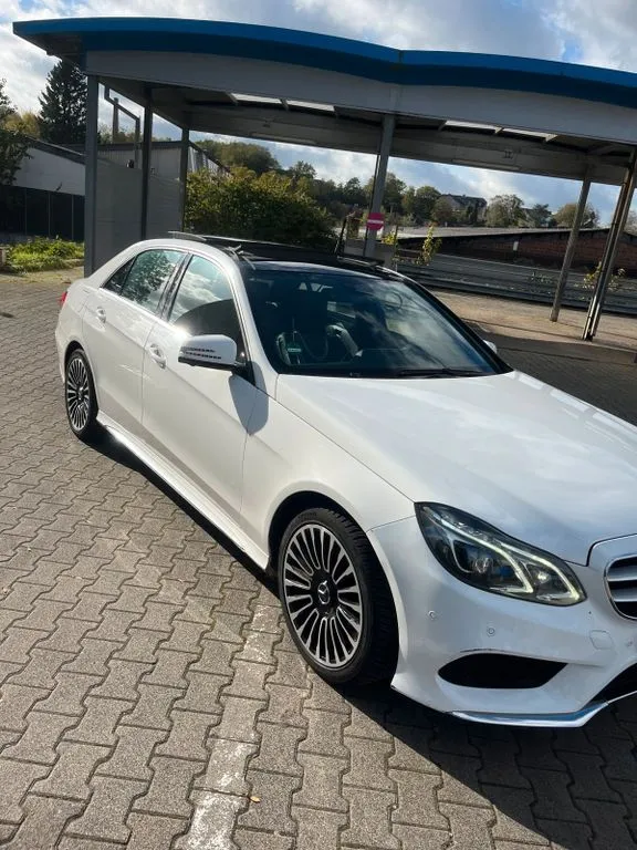 Mercedes-Benz E 300