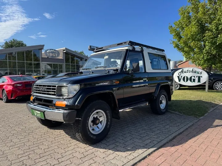 Toyota Land Cruiser