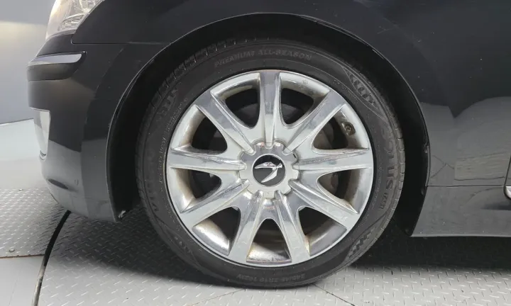 Hyundai Equus