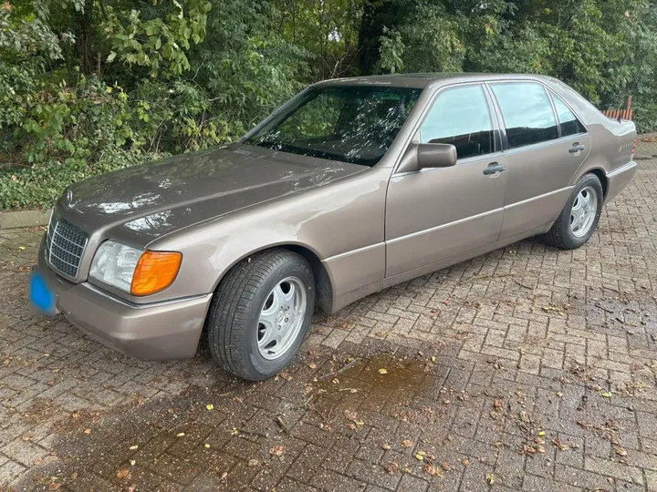Mercedes-Benz S 400