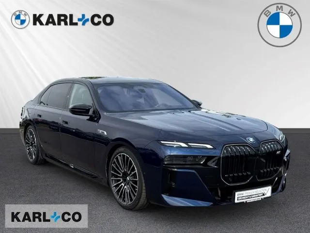 BMW M760