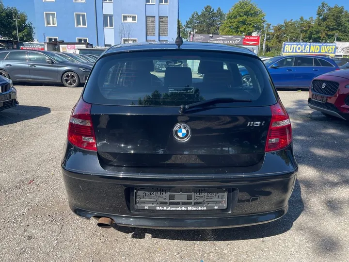 BMW 118
