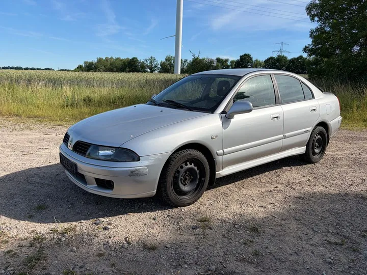 Mitsubishi Carisma