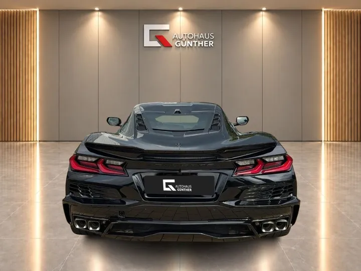 Corvette C8