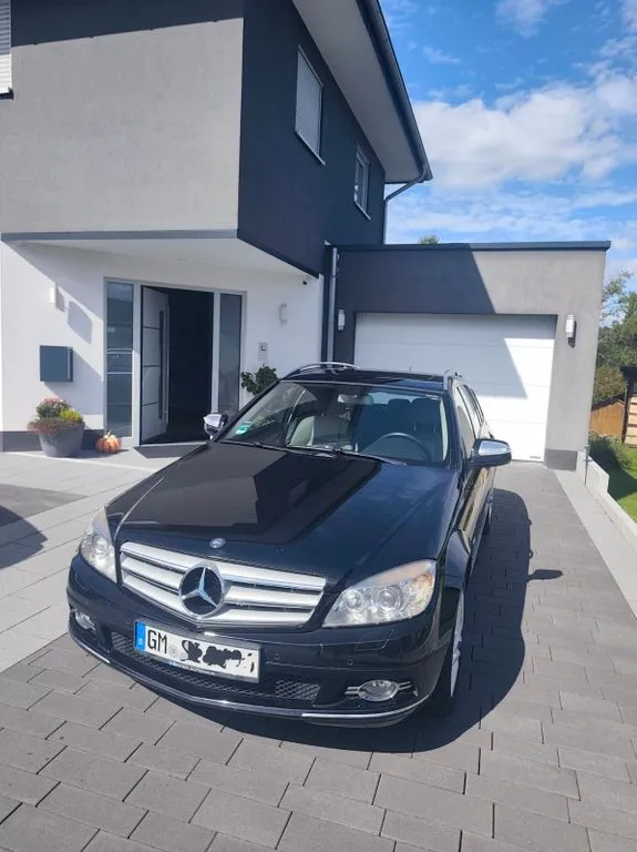 Mercedes-Benz 320