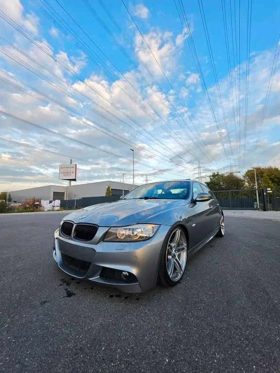 BMW 325