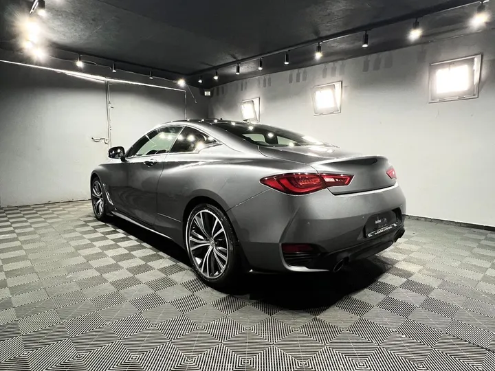 Infiniti Q60