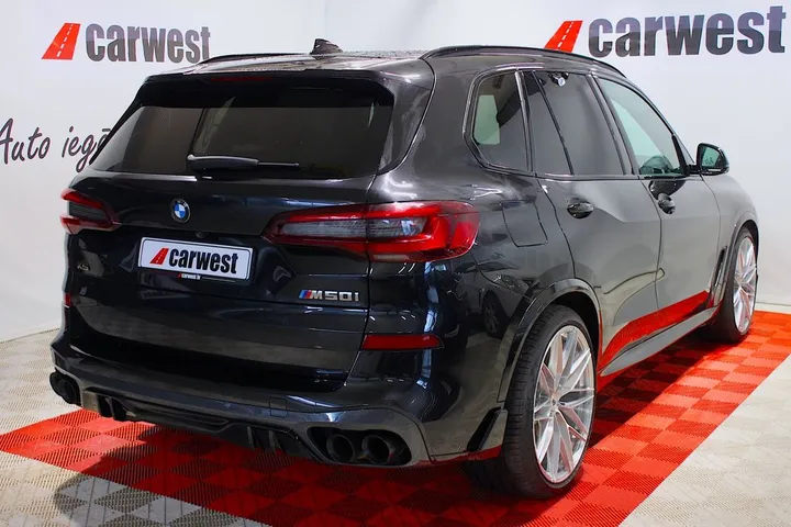 BMW X5 M50