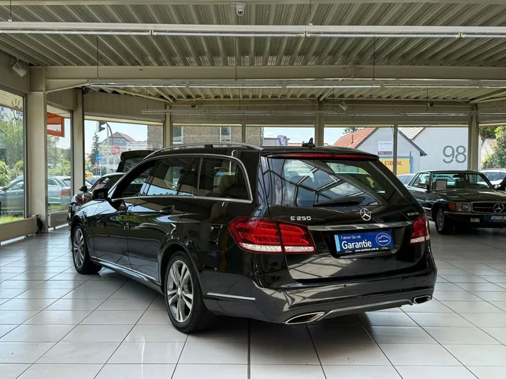 Mercedes-Benz E 250
