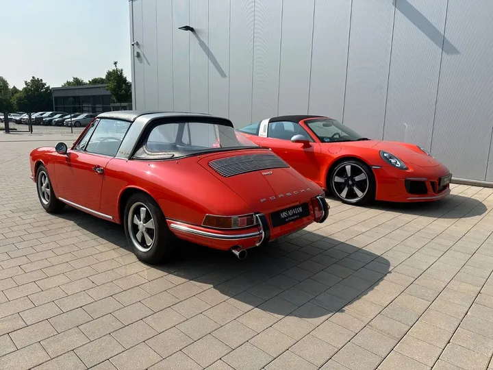 Porsche 911