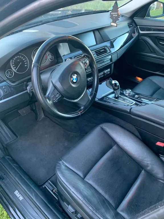 BMW 525