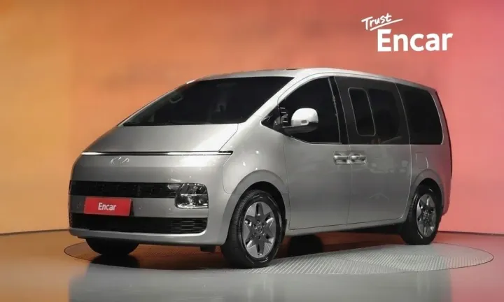 Hyundai Staria