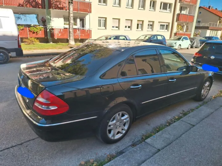 Mercedes-Benz 240