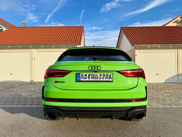 Audi RSQ3