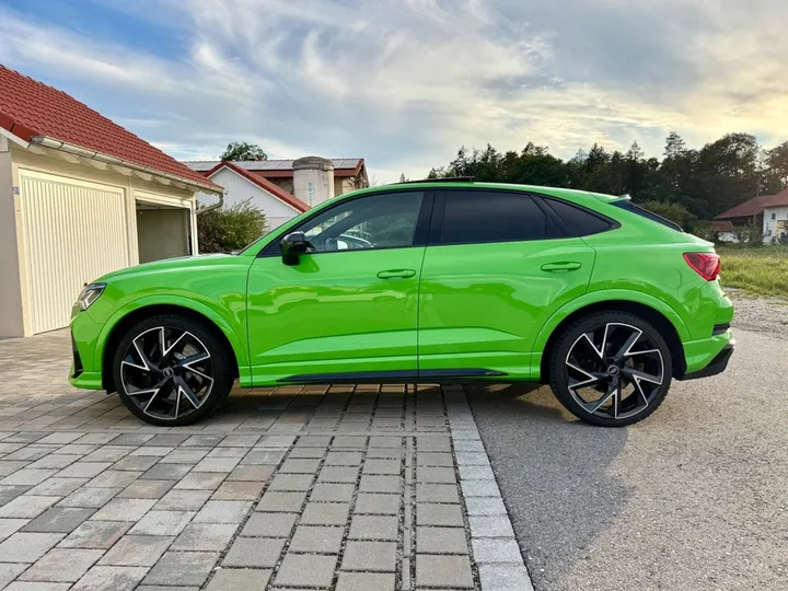 Audi RSQ3