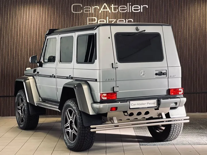 Mercedes-Benz G 500