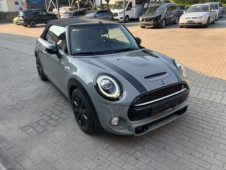 MINI Cooper S Cabrio