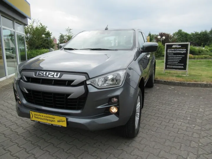 Isuzu D-Max