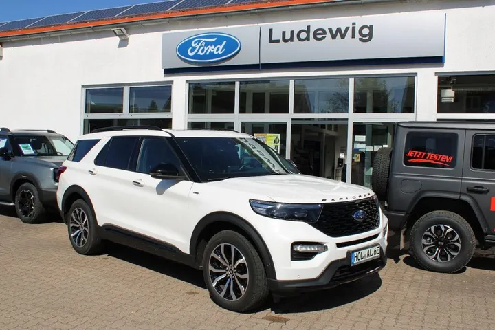 Ford Explorer