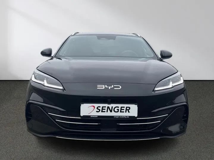 BYD SEAL